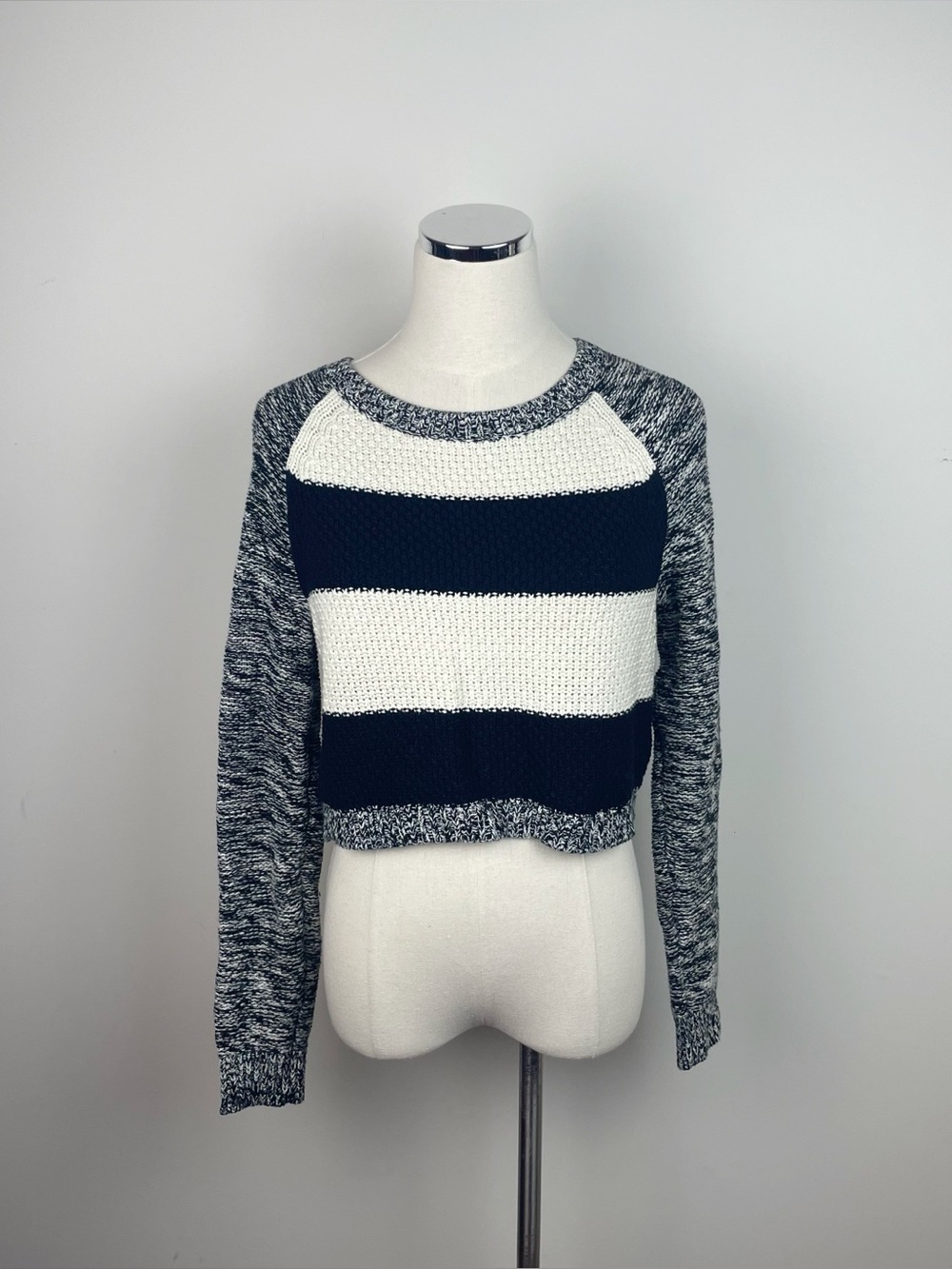Express Black White Stripe Knit Long Sleeve Sweater Women XS Extra Small